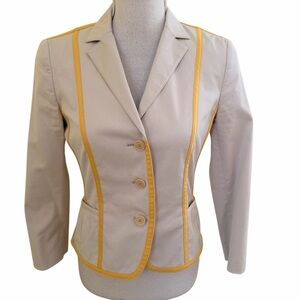 Akris Punto Creamy Tan Three Button Blazer with Yellow Piping 4